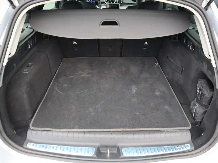 Mercedes-Benz C-Klasse Estate 300 e Luxury Line