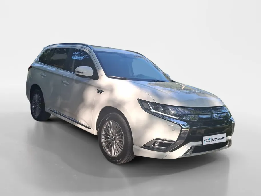 Mitsubishi Outlander 2.4 PHEV Intense | CRUISE | CLIMATE | PDC | STOELVERWARMING |