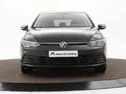 Volkswagen Golf 1.0 eTSI 110pk DSG Life · Camera · Apple/Android Car Play · Navigatie · P-Sensoren · 16'' Inch · Garantie t/m 04-02-2028 of 100.000km