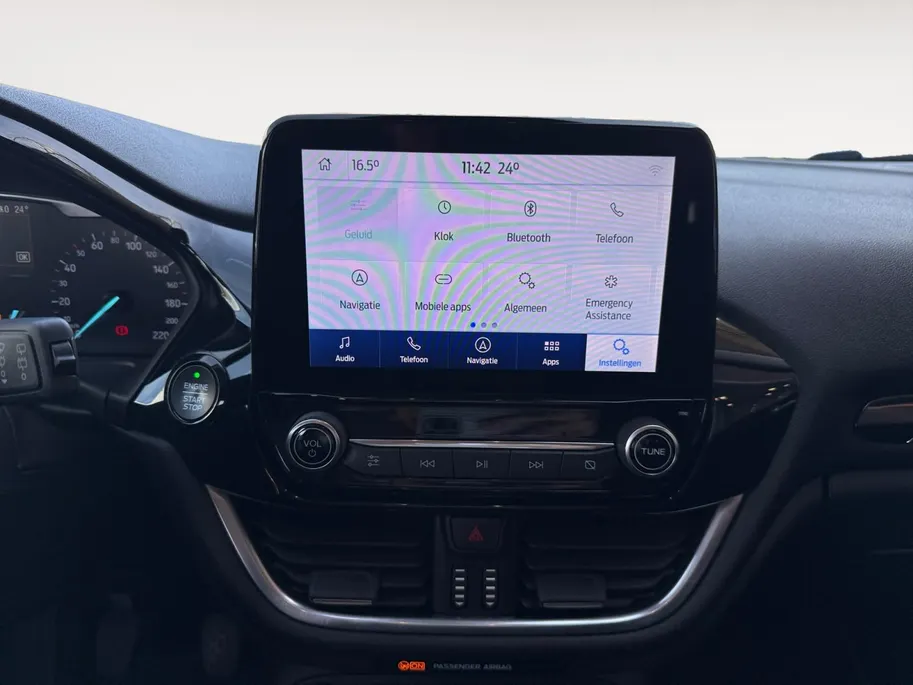 Ford Fiesta 1.0 EcoBoost Titanium X | Winter Pack | Navigatiesysteem | Cruise Control | Draadloos Telefoonlader | Apple Carplay & Android Auto |
