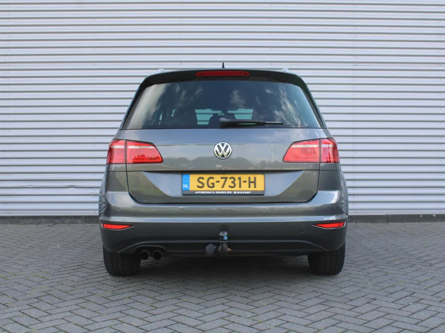 Volkswagen Golf Sportsvan 1.4 TSI Sound | Automaat | Navi | Trekhaak | 16” LM | Stoelverwarming | Cruise adapt. | All seasons | Apple CarPlay/Android Auto |