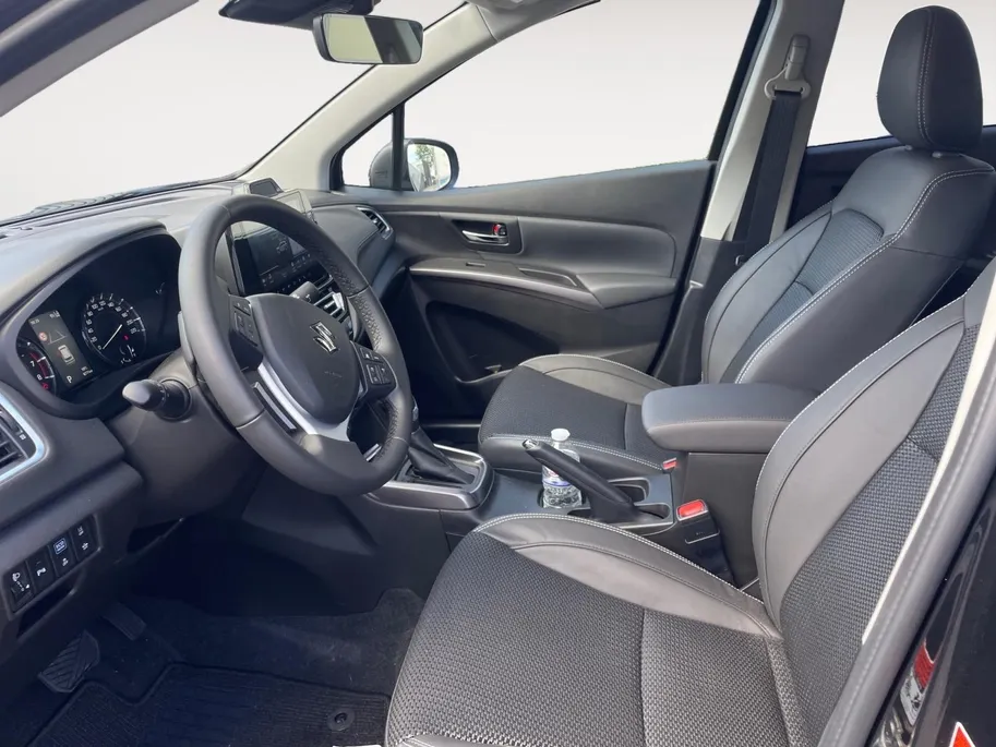 Suzuki S-Cross 1.4 Boosterjet Style Hybrid | €2000,- korting! | 17inch lichtmetalen velgen | 360 camera | Nieuw te bestellen