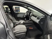 Renault Clio 90PK TCe GPF Techno | Navi | Camera | Parkeersensoren | Digital Cockpit | Apple CarPlay/Android Auto | Armsteun | Licht & Regen Sensor | Climate Control |