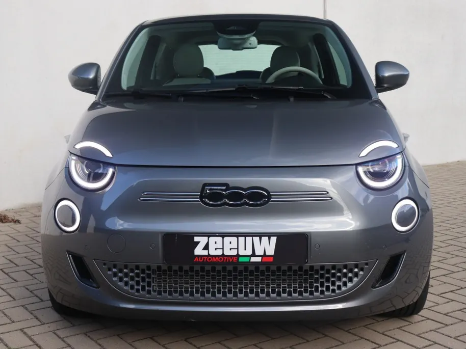 Fiat 500e La Prima 42 kWh | Pano | Navi | Camera | Carplay | 18'