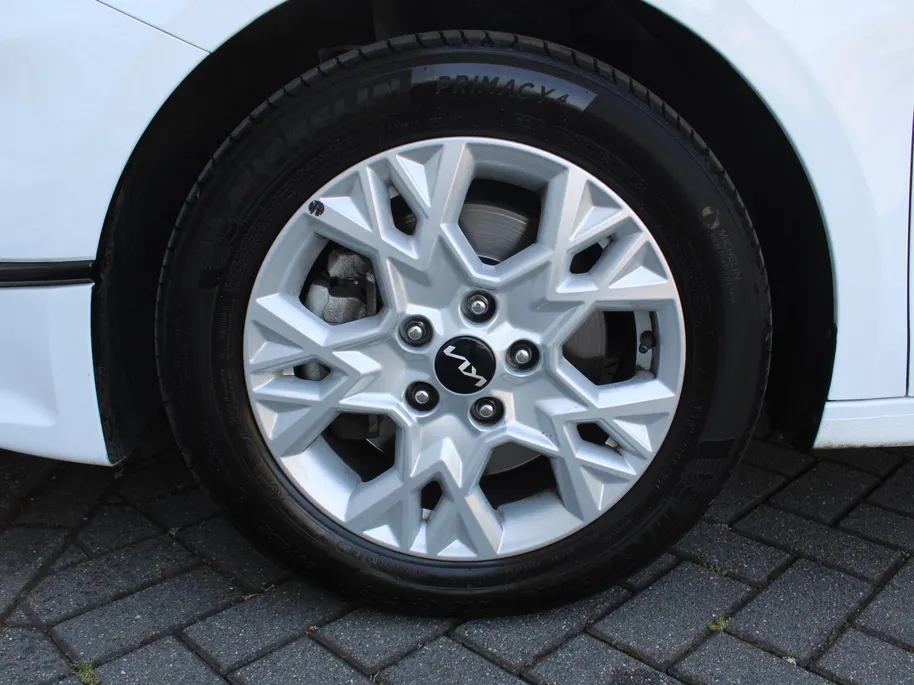 Kia Ceed Sportswagon 1.5 T-GDi DynamicLine | Airco | Cruise | Camera | Navi | 16' LM | LED | PDC |