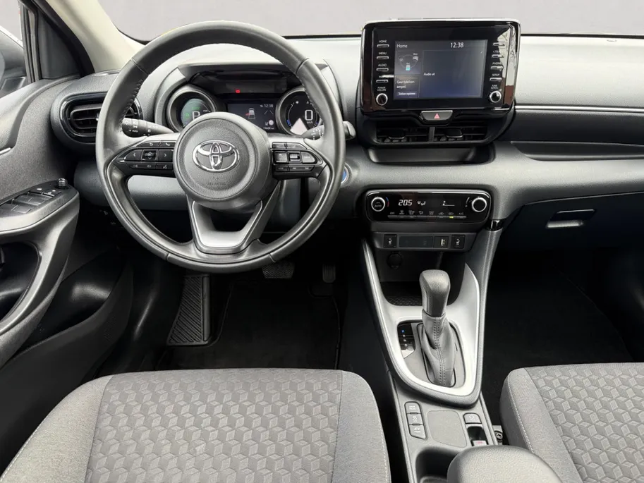 Toyota Yaris Hybrid Team D Apple/Android | Camera | Cruise control