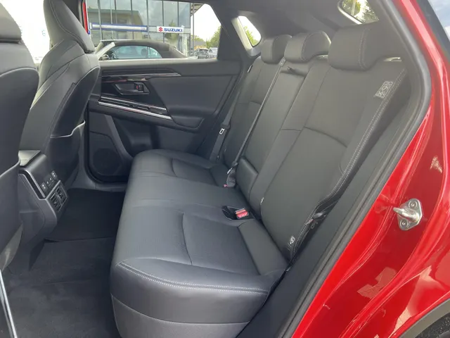 Subaru Solterra Sky Package 71 kWh | Apple Carplay & Android Auto | Panorama Dak | Lederen Bekleding | Elek. Stoelen Met Geheugen Functie