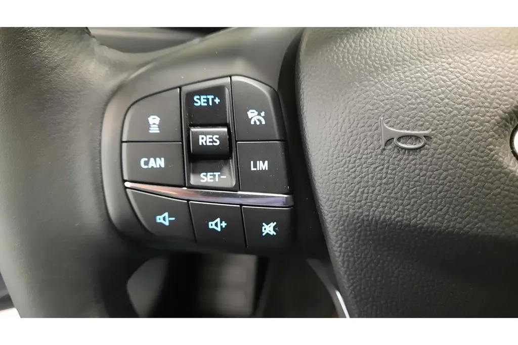 Ford Focus Wagon 1.0 EcoBoost 125PK Hybrid Active X