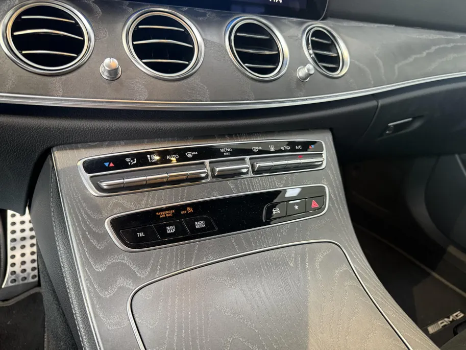 Mercedes-Benz E-Klasse Estate 300 e AMG Line | SOH 98%