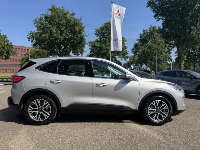 Ford Kuga 2.5 PHEV Titanium | Trekhaak