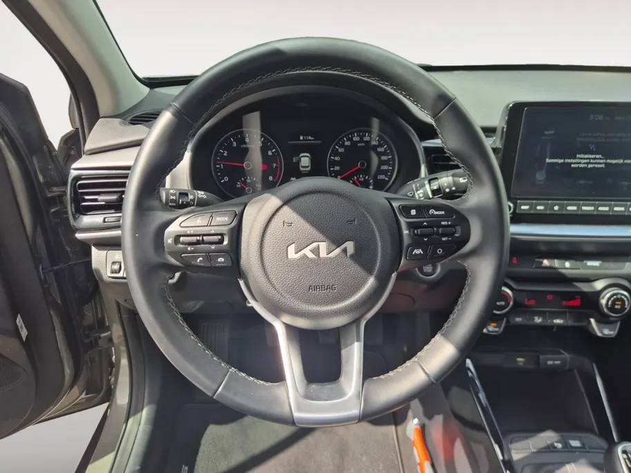 Kia Stonic 1.0 T-GDi MHEV DynamicPlusLine | Afneembare Trekhaak | Cruise Control | Climate Control | Navigatie | Camera | LM Velgen |