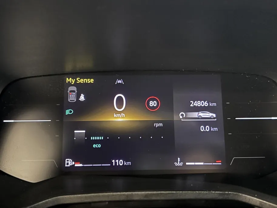 Renault Clio 90PK TCe GPF Techno | Navi | Camera | Parkeersensoren | Digital Cockpit | Apple CarPlay/Android Auto | Armsteun | Licht & Regen Sensor | Climate Control |