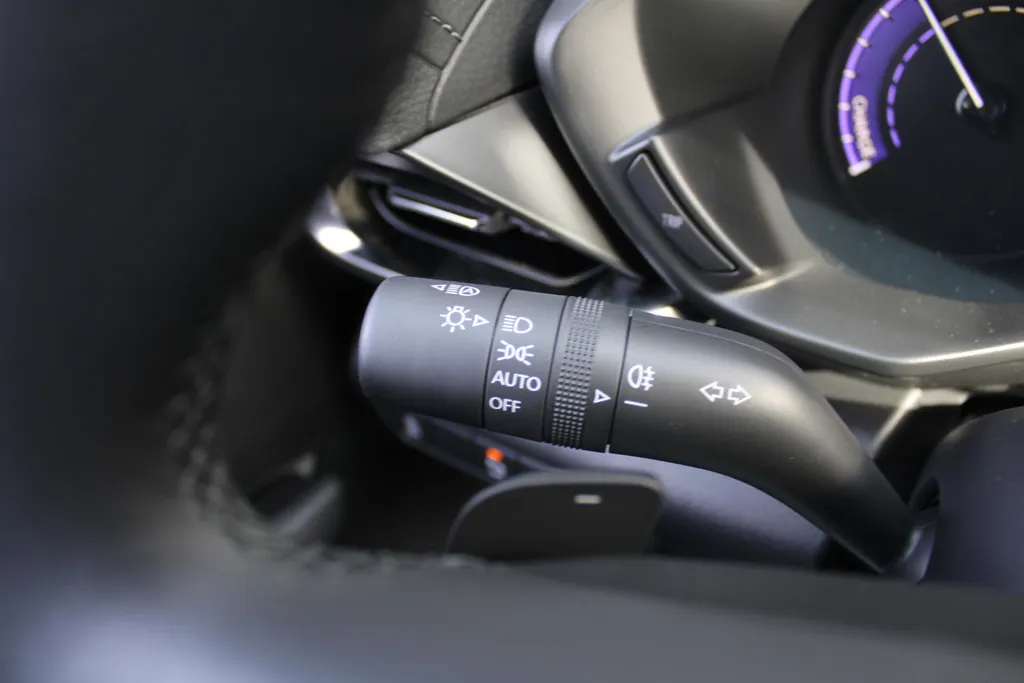 Mazda MX-30 e-SkyActiv EV 145PK Advantage Modern 36 kWh | Stoelverwarming | HUD | Dodehoek detectie | Elek. stoelverstelling | LED | 18' LM | Camera |