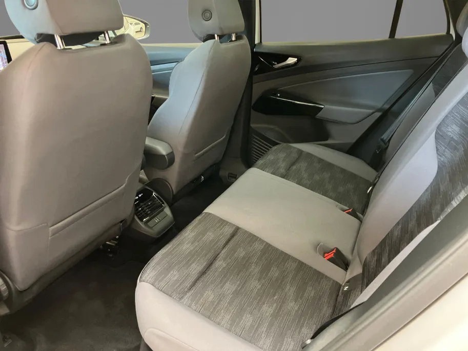 Volkswagen ID.4 52 kWh 170PK · Panoramadak · Apple/Android Car Play · Camera + Parkeersensoren · SOH 92.3%