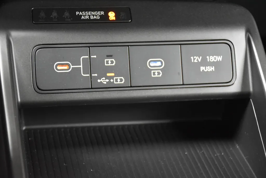 Hyundai Kona 48,4 kWh 156pk Comfort I Navi I Camera I PDC