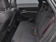Audi Q8 Sportback e-tron 55 quattro S Line 115 kWh 300kW/408PK · Panoramadak · Luchtvering · 360°Camera · Drive select