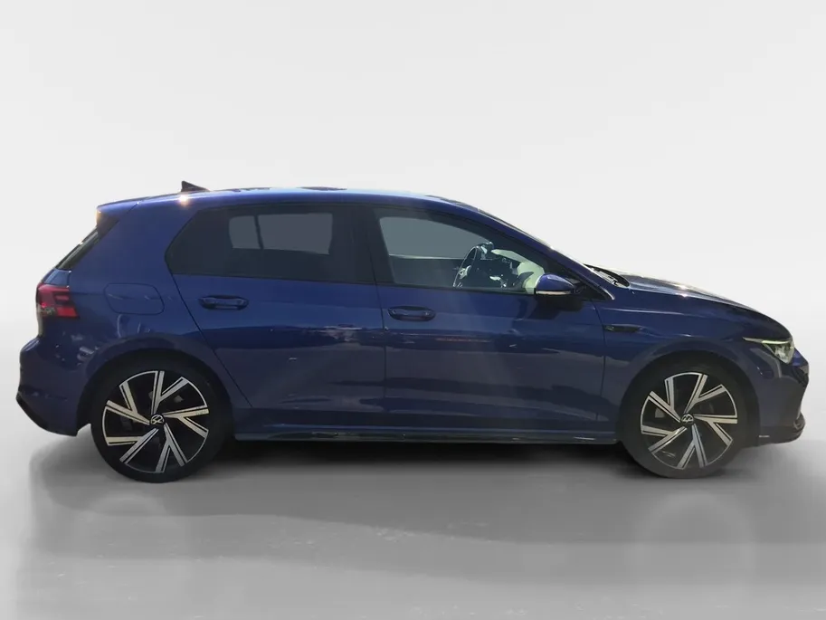 Volkswagen Golf 1.5 eTSI R-Line Business | Cruise Control | Climate Control | Digitaal Dashboard | Navigatie | Sportstoelen | Stoelverwarming | Stuurverwarming |