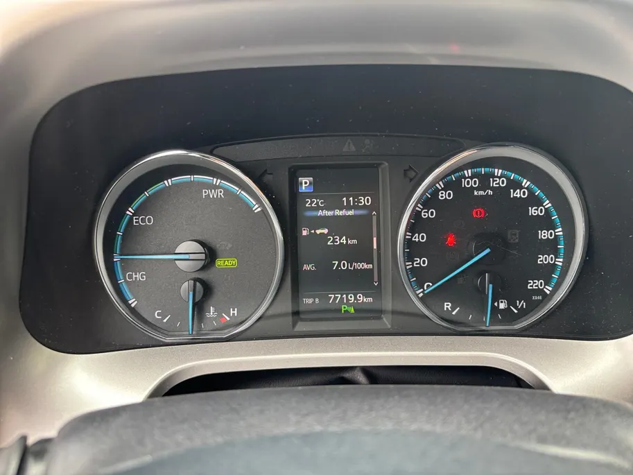 Toyota RAV4 2.5 Hybrid AWD Dynamic | Trekhaak | Camera | All Season | Navi | Garantie |