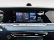 Voyah Free Flagship Edition 4WD 106 kWh | Full Option | 500 km rijbereik | Luchtvering | Stoelkoeling, -verwarming en -massage | Blackline exterieur & interieur |