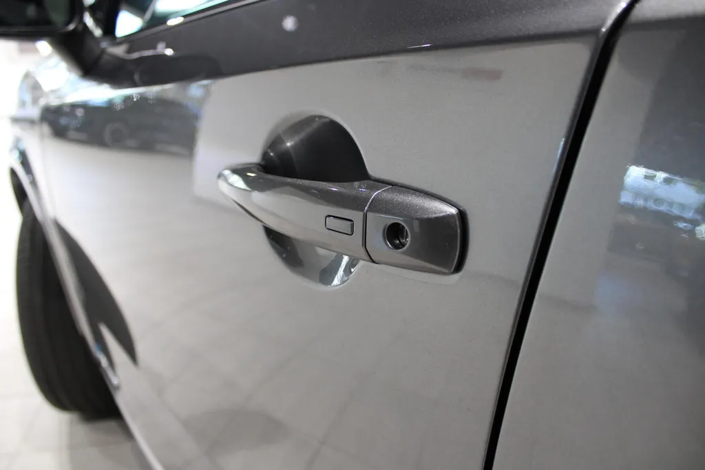 Nissan QASHQAI 1.5 e-Power Tekna Plus |Nieuwe motor|Nappa lederen bekleding|camera 360vieuw|Bose audio|Stoelgeheugen|Electrisch verstelbare voorstoelen|20inch Wielen|Navigatie|Pro-pilot|Uit voorraad leverbaar| |
