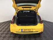 Renault 5 Comfort Range Techno 52 kWh Automaat | SoH 99% | 1e eigenaar | Navi | Camera | Parkeersensoren | Apple CarPlay/Android Auto | Adaptive Cruise Control | Licht & Regen Sensor | Lichtmetalen Velgen | Full LED |