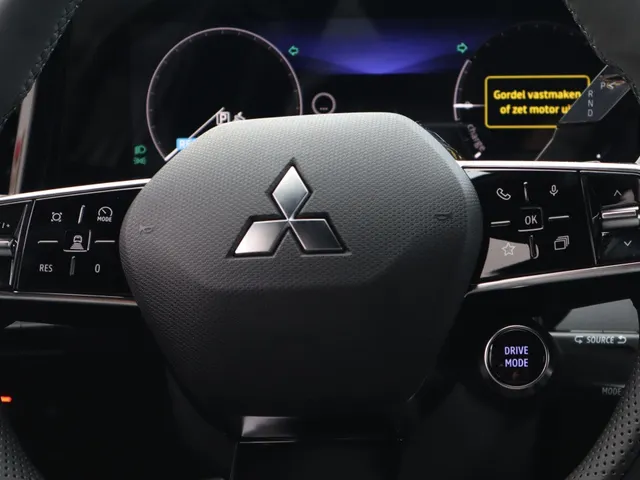 Mitsubishi Eclipse Cross Intense+ 87 kWh | Stuur/Stoel Verwarming | 360* Camera