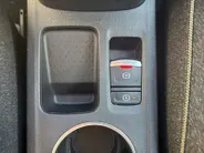 Renault Captur 1.6 E-Tech full hybrid 145 techno | Stoel & Stuurverwarming | Apple Carplay & Android Auto | Cruise & Climate Control | Camera | Parkeersensoren | Navigatie | 12 Maanden BOVAG Garantie
