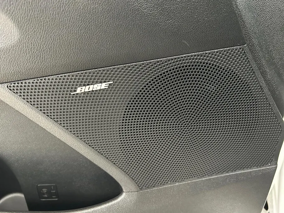 Kia Sorento 1.6 T-GDi Plug-in Hybrid 4WD DynamicPlusLine 7p | Apple Carplay / Android Auto | Navigatiesysteem | Licht + Regensensor | Stoel + Stuurverwarming | Elektrisch Verstelbare Bestuurdersstoel | Elektrisch Bedienbaar Schuif / Kanteldak | Elektrisch bedienbare 
