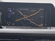 Volkswagen Golf 1.0 eTSI Life Business | DSG | Elek. Stoelverstelling | Stoelverwarming