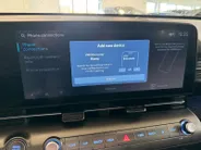 Hyundai Kona 1.6 GDI HEV Comfort Smart | Navigatie| Stoel/Stuurverwarming| Elektrische achterklep| Achteruitrijcamera| Parkeersensoren v+a |