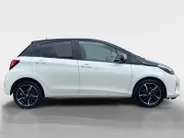 Toyota Yaris 1.0 VVT-i Trend | Bi-Tone| Climate control| Achteruitrijcamera| Snelheidsbegrenzer| Bluetooth|