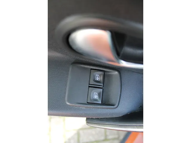 Dacia Sandero Stepway 0.9 TCe SL | Navigatie | Airco | Cruise | LM velgen | Sensoren |