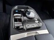 BMW iX xDrive45 101 kWh