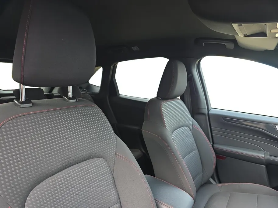 Ford Kuga 2.5 PHEV ST-Line | Winterpack | HUD  | Dodehoek Detectie | Elektr. Achterklep | Adapt. Cruise Control | 12 maanden garantie! |