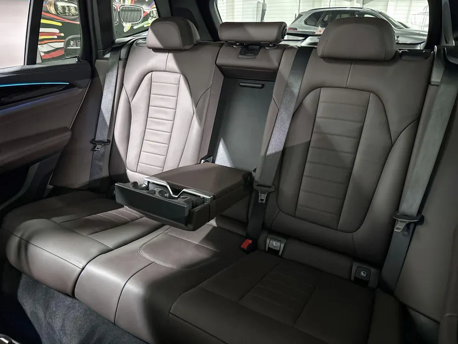 BMW iX3 High Executive