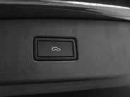 Volkswagen Tiguan 1.4 TSI 245pk eHybrid Elegance · Panoramadak · Camera · P-Sensoren · Dodehoek Detectie · 19'' Inch ·