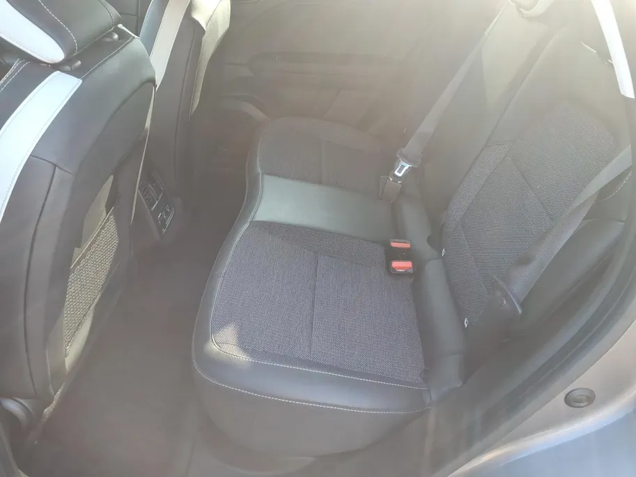 Renault Captur 1.6 E-Tech Hybrid 145 Intens Automaat | Navi | Camera | Climate Control | Velgens Hoogglans Zwart | Apple CarPlay/Android Auto | Licht & Regen Sensor | Full LED | 1 jaar garantie
