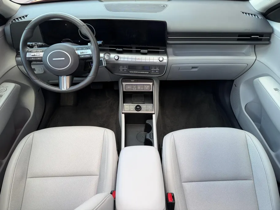 Hyundai Kona 1.6 GDI HEV Premium Sky | Lederen Bekleding| Stoelverwarming v+a| Schuif-kanteldak| Elekrtrisch verstelbare stoelen met geheugen| Dode hoeksensor| MOOIE AUTO