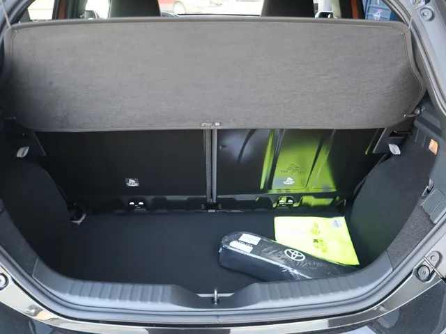 Toyota Aygo X Hybrid 115 pulse Bi-Tone | Easy Pack