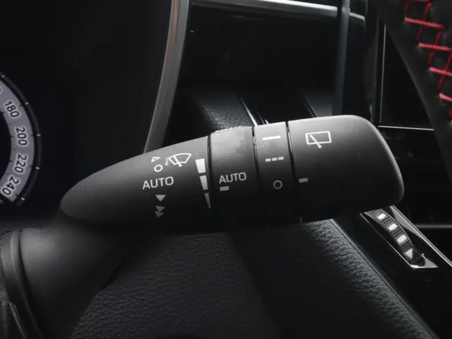 Toyota Corolla Touring Sports Hybrid 140 GR Sport | Blindspot | Parkeersensoren