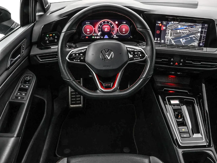 Volkswagen Golf 2.0 TSI 245pk DSG GTI · Panoramadak · Camera · Harman Kardon Sound · Matrix LED · Leder Vienna · Alarmklasse 3 · Elek. Bestuurdersstoel + Geheugen ·
