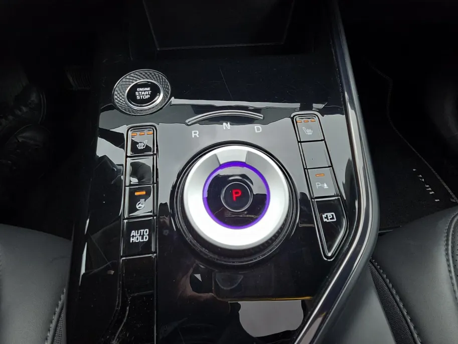 Kia Niro 1.6i Hybrid DynamicPlusLine Schuif-/kanteldak | Dodehoek Detectie | Stoelverwarming | Camera | Cruise Control Adaptief | Carplay | Head up Display | NAP