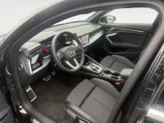 Audi A3 Sportback 35 TFSI S edition | 3X S Line | Schuif-Kantel Dak | Sportstoelen | SONOS | Camera | Stoelverwarming | Apple Carplay | Adaptief Cruise Control | Climate Control
