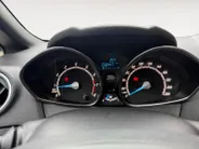 Ford Fiesta 1.0 EcoBoost ST Line | 1ste Eigenaar Volledig Dealeronderhouden | Parkeersensoren achter | Cruise Control | Navigatiesysteem |