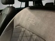 Volkswagen Tiguan 1.4TSIeHybrid 180kW/245PK R-Line DSG · Panoramadak · Trekhaak · 360°Camera + Parkeersensoren · Keyless entry