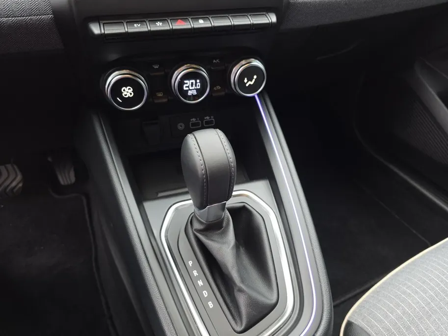 Renault Clio 1.6 E-Tech Full Hybrid 145 techno | LMV | Apple carplay | Achteruitrijcamera |