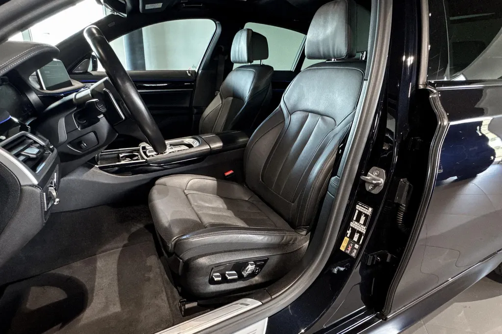 BMW 7 Serie 745e High Executive
