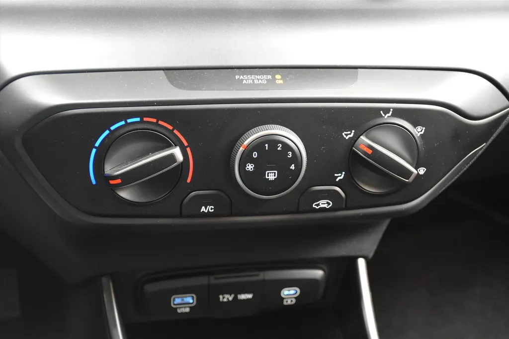 Hyundai i20 1.0 T-GDI E-Motion I Navi I Cruise I Camera