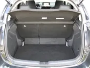 Mazda 2 Hybrid 1.5 Select | 16" LM | Stoel- & stuurverwarming | HUD | Camera | Dodehoek sensor | Clima | Apple Carplay/Android Auto |