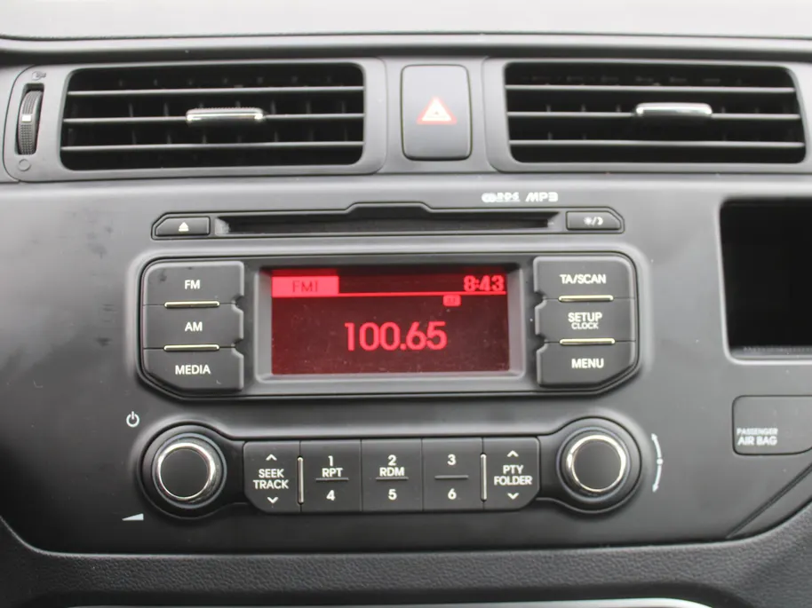 Kia Rio 1.2 CVVT ComfortLine 15' LM | Airco | Dealeronderhouden | Trekhaak afneembaar | Bluetooth |